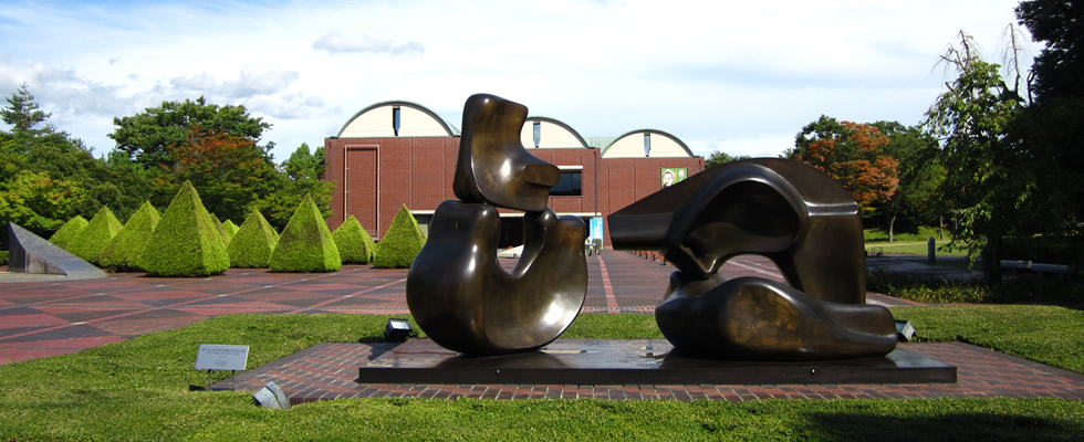 山梨県立美術館